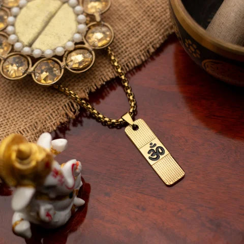 Om Horizon Grid Pendant