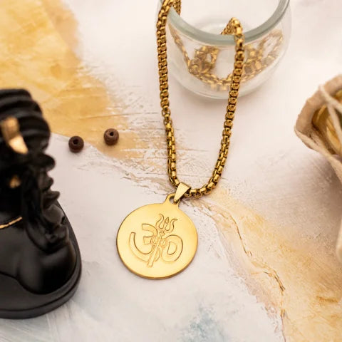 Om Halo — Round Gold