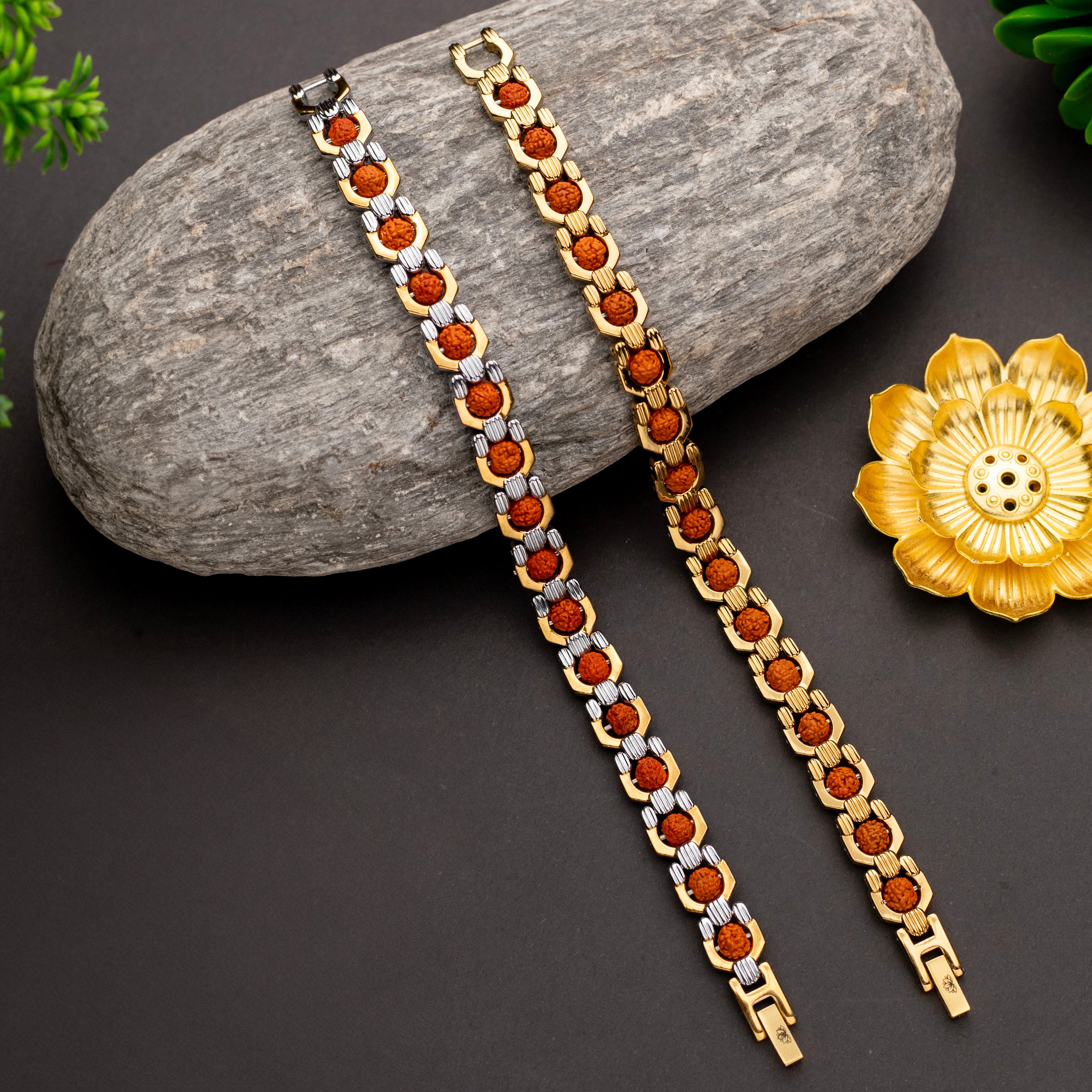 Triora Rudraksha Kada
