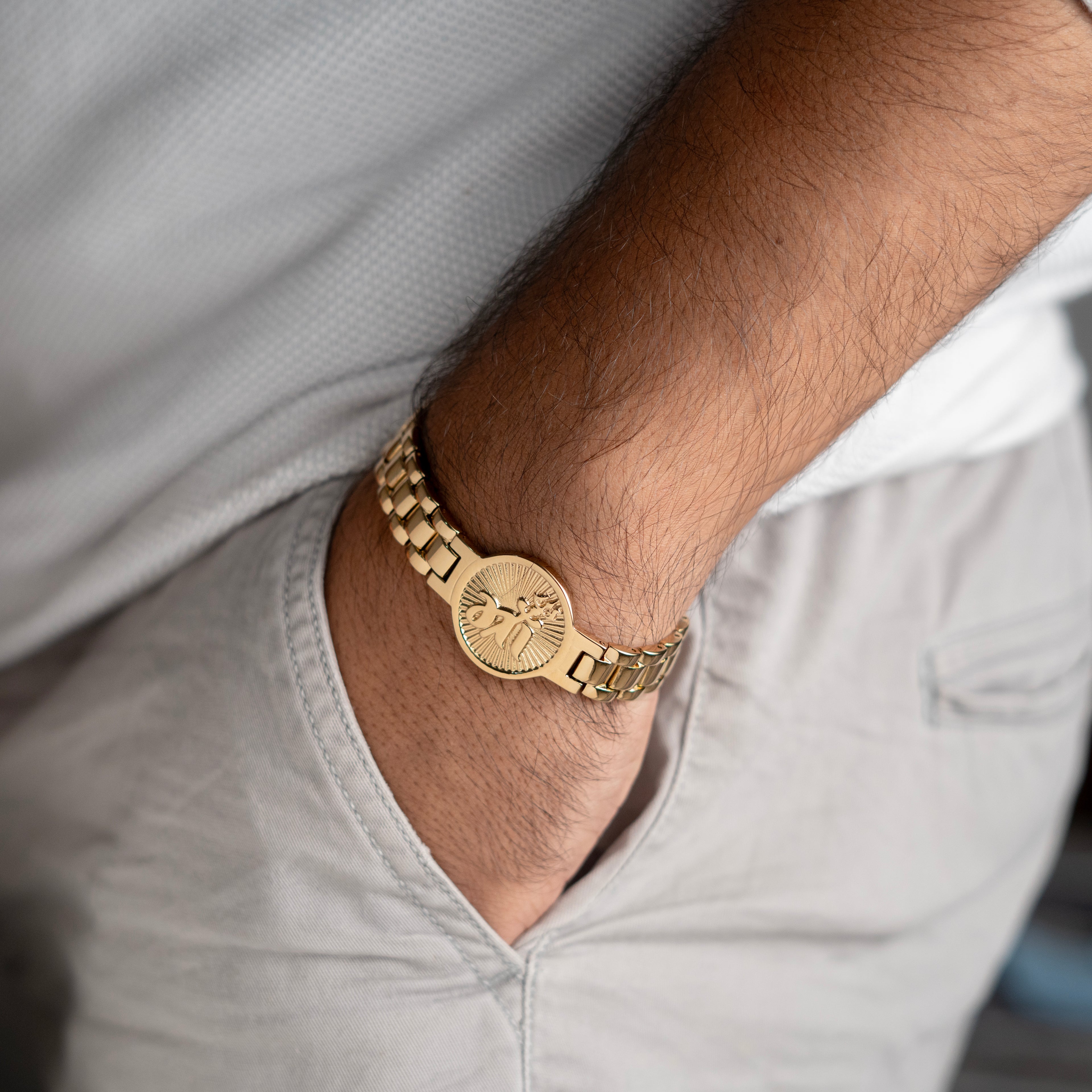 Maa Halo Kada — Gold