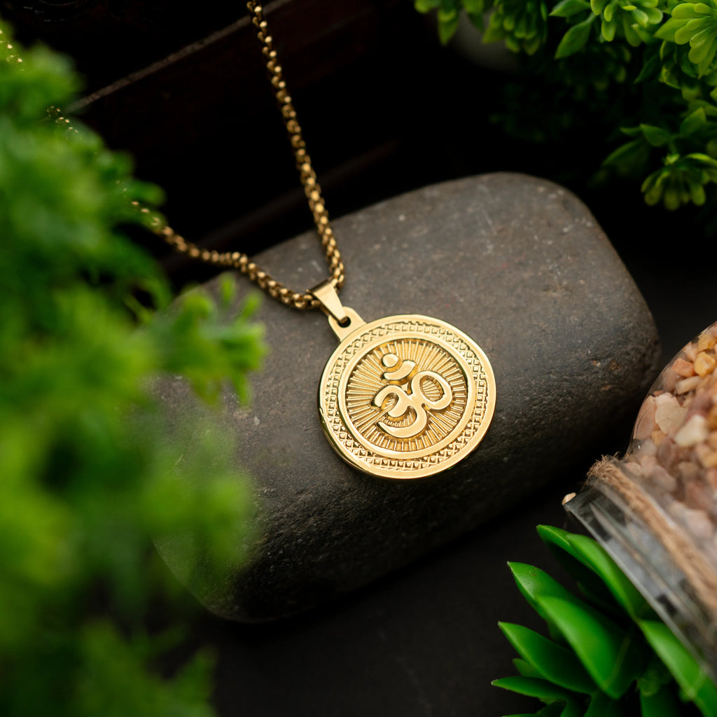 Om Orbit — Premium Gold