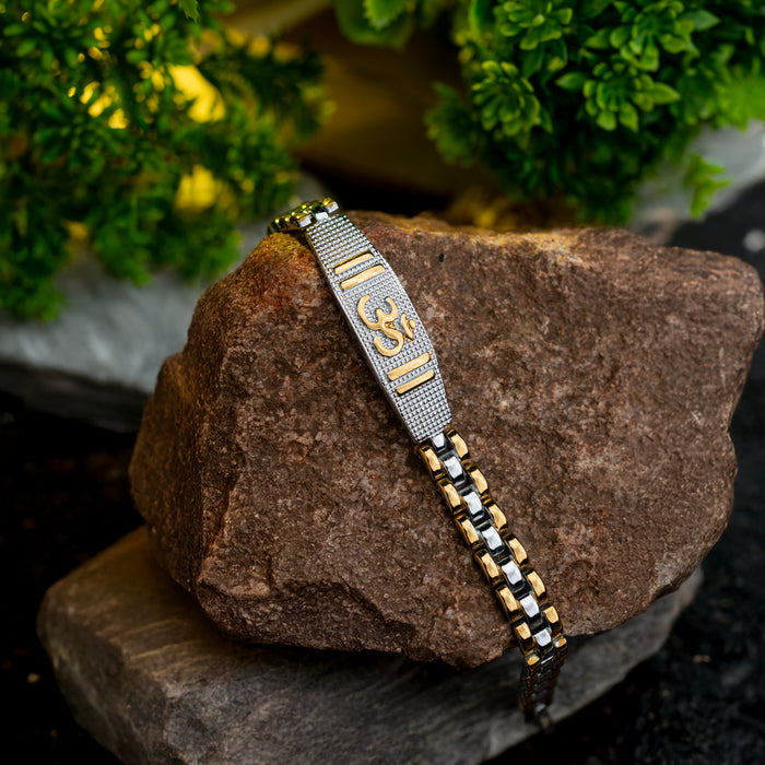 Two-Tone Om Kada