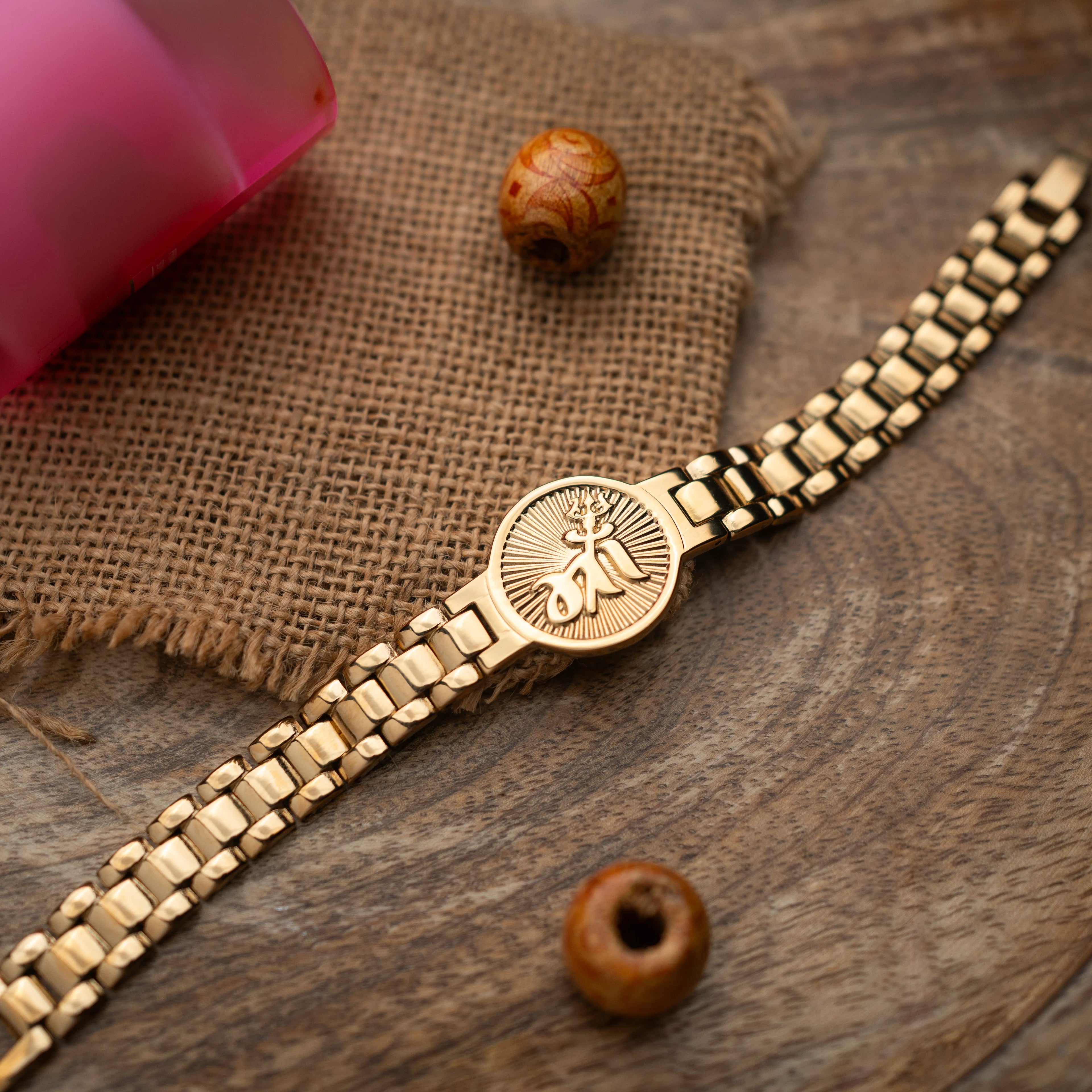Maa Halo Kada — Gold